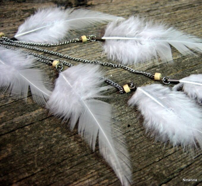 N1520terc_boucles_longues_plumes_blanches