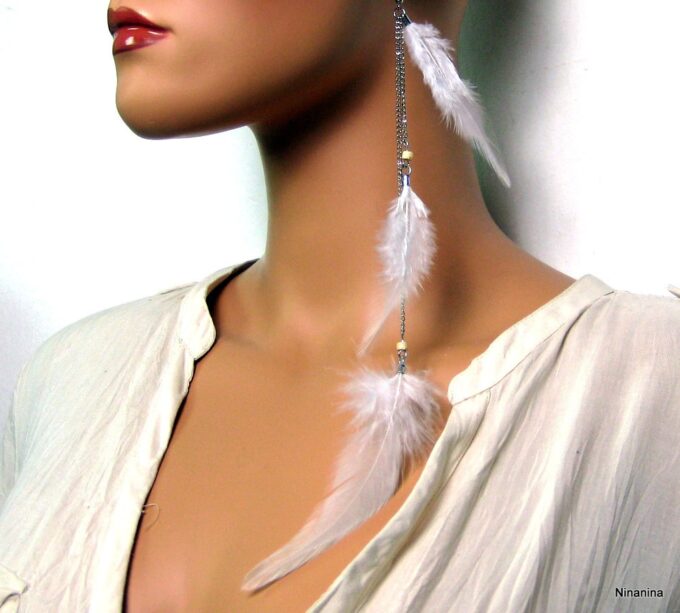 N1520tere_boucles_plumes_blanches