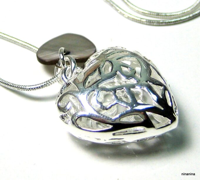 N1530teri_collier_coeur_plaque_argent_et_nacre