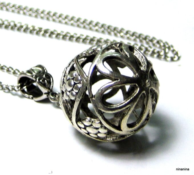 N1561tera_collier_long_boule_argent