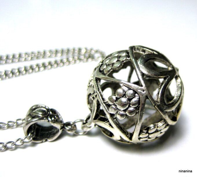N1561tere_collier_long_boule_argent