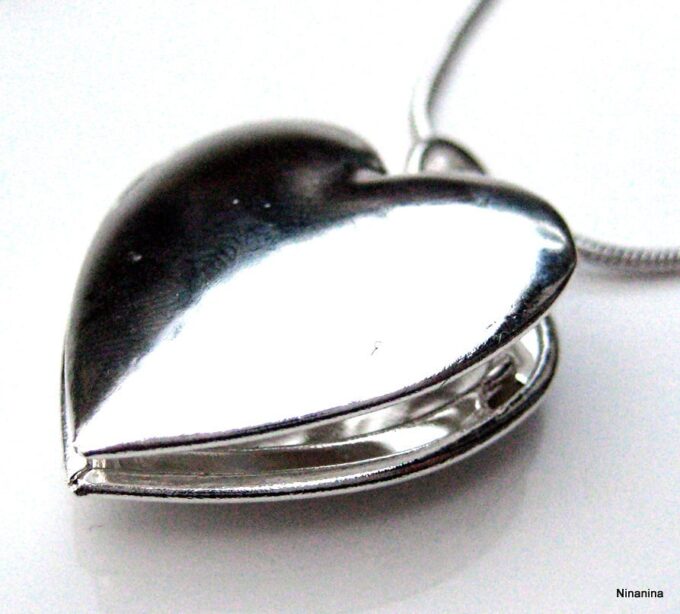 N1609bisb_COLLIER_COEUR_ARGENT_PORTE-PHOTO