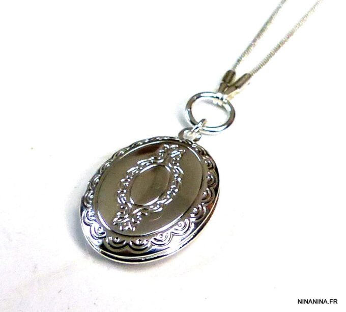 N1642terj_collier_long_porte-photo_ovale_plaque_argent-2