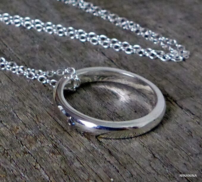 N1650tertera_Collier_anneau_plaque_argent