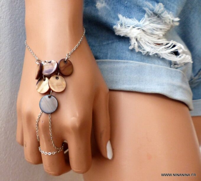 N1664e_Bracelet_bague_chaine_de_main_metal_argent_nacre_-_Bijoux_Chaines_en_ligne_Ninanina