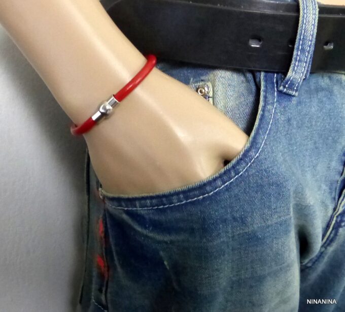 N1667terf_bracelet_cuir_rouge_fermoir_boule
