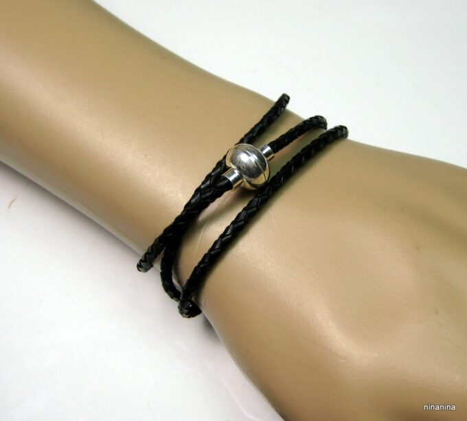 N1744terf_bracelet_cordon_cuir_et_fermoir_boule