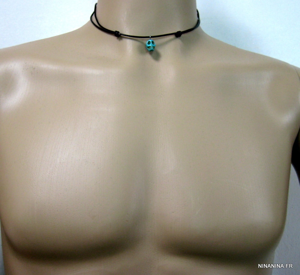 Collier tete de mort bleue turquoise cordon cuir réglable – Image 4