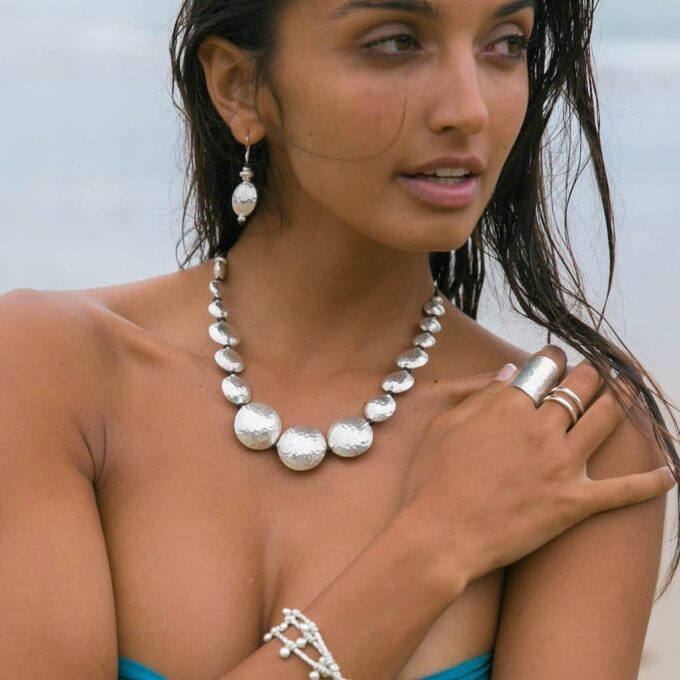 N1905b_Bague_reglable_large_reglable_argent_massif_925_martele_-_Bijoux_Bagues_boheme_en_ligne_ninanina