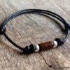 N1938b_bracelet_homme_cordon_cuir_perle_bois_metal_argent_NINANINA-1