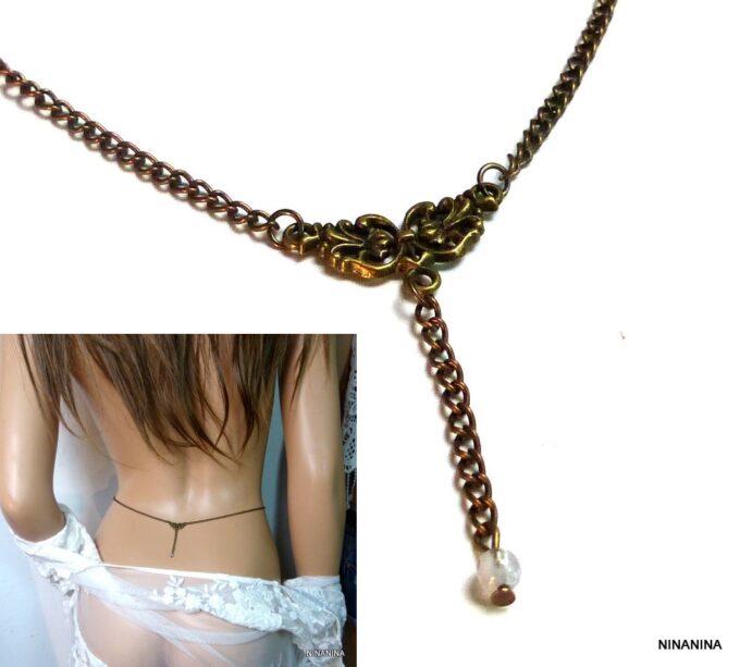 N1975tera_Chaine_de_taille_triangle_metal_bronze_perle_aiguemarine