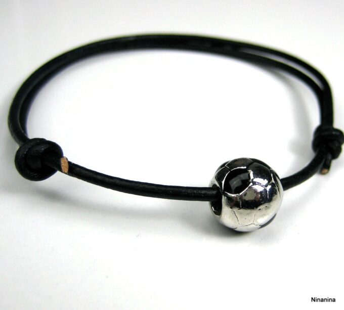 Bracelet Garçon 10 Ans Lot De 15 Bracelets Football KSBBHDS - Réglables Noir Et Blanc 23cm Bracelets De Football Réglables Pour Enfants