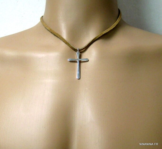 N2033TERe_collier_homme_daim_croix_plaque_argent