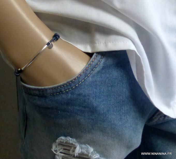 N2034b_Bracelet_homme_cuir_bleu_demi_lune_argent_925_massif_personnalise_grave_a_la_main_-_Bijoux_en_ligne_NINANINA