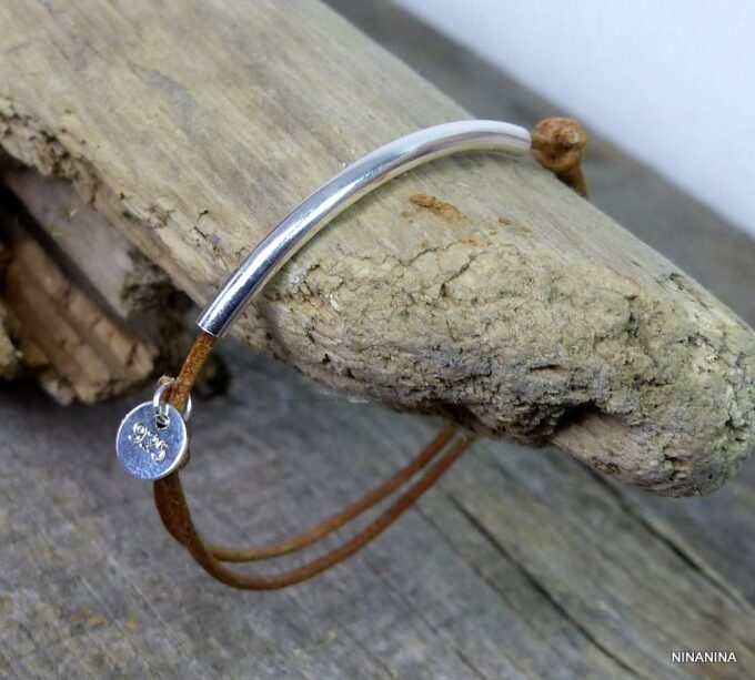 N2034terterf_Bracelet_cordon_cuir_et_tube_argent_massif