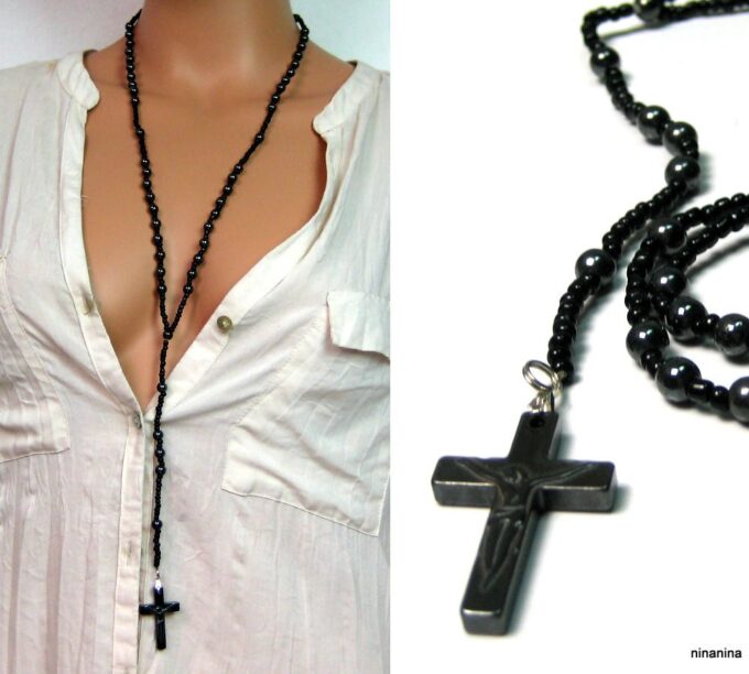 N2053TERe_chapelet_perles_noires