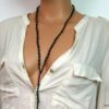 N2053TERj_chapelet_perles_noires