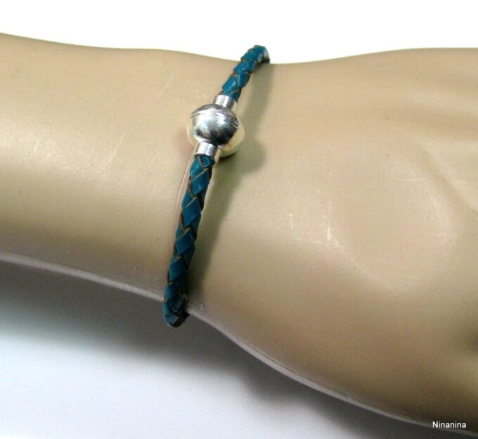 N2057terf_bracelet_cuir_tresse_et_fermoir_boule_aimante