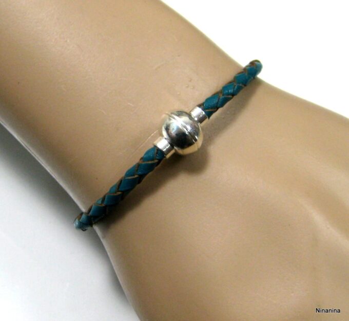N2057terg_bracelet_cuir_tresse_et_fermoir_boule_aimante