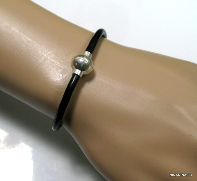 N2059terd_bracelet_homme_cuir_et_fermoir_boule_aimante