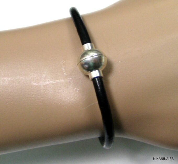 N2059terg_bracelet_homme_cuir_et_fermoir_boule_aimante
