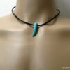 N2077terd_collier_cordon_cuir_dent_de_requin_turquoise