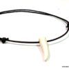 N2077tere_collier_cordon_cuir_corne_blanche