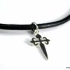 N2088terc_collier_cordon_cuir_et_croix_argent_massif