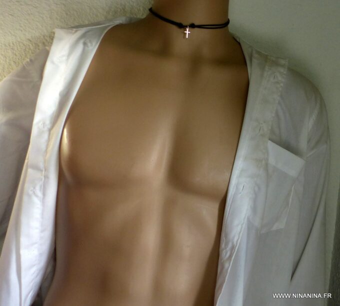 N2089j_Collier_homme_cordon_cuir_croix_argent_925_massif_NINANINA