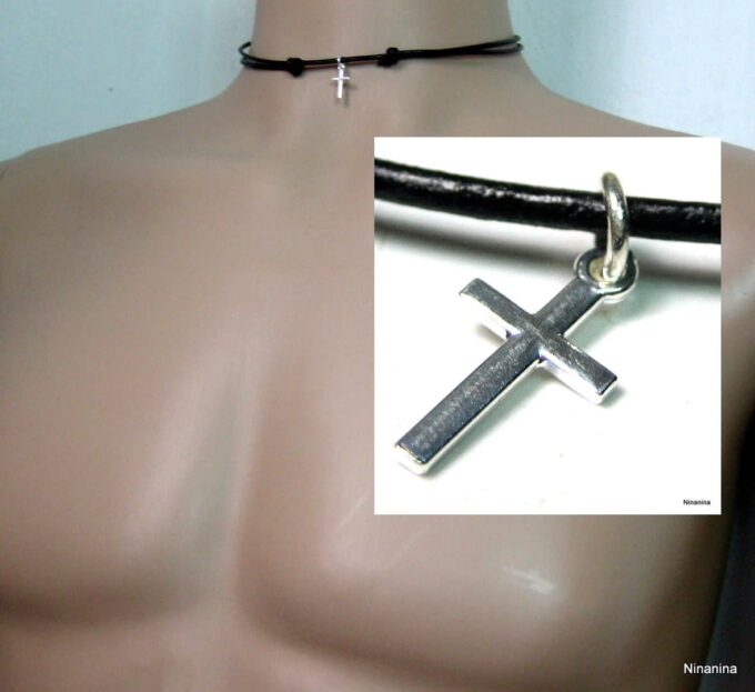 N2089terd_collier_cordon_cuir_croix_argent_massif