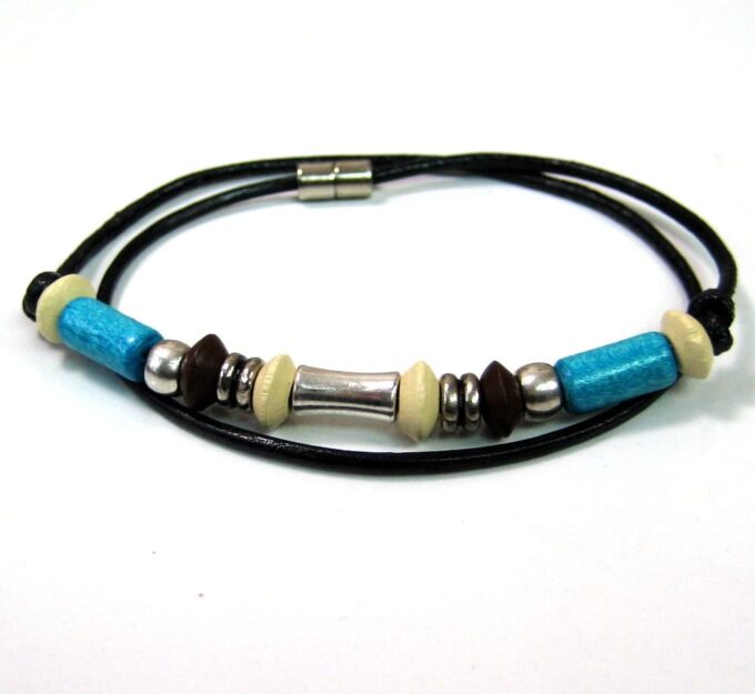 N2163ter_bracelet_cordon_cuir_perles_bois_turquoises
