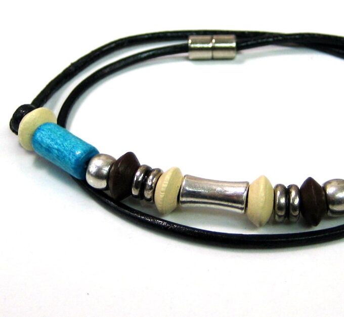 N2163tera_bracelet_cordon_cuir_perles_bois_turquoises