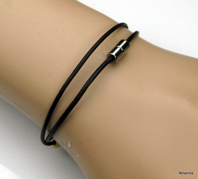 N2163terd_bracelet_cordon_cuir_et_perles_bois