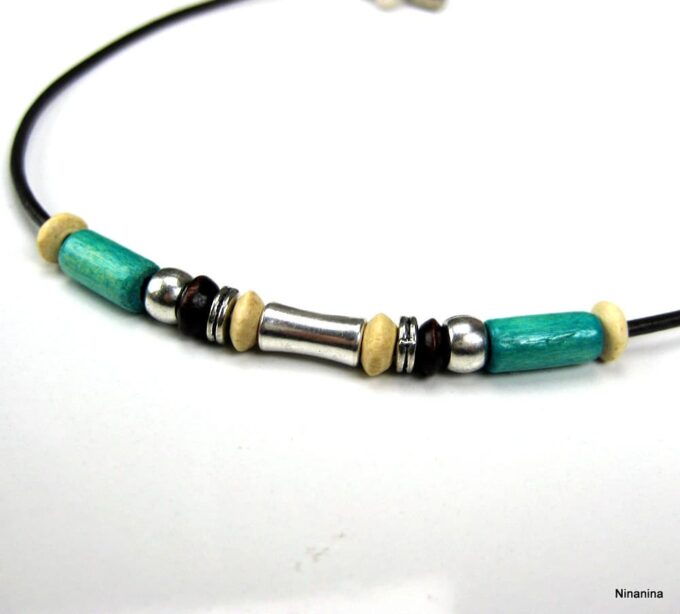 N2175tera_collier_cordon_cuir_et_perles_bois