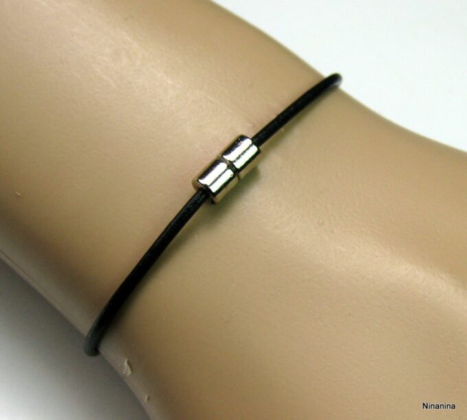 N2188terf_bracelet_cordon_cuir_et_acier_inoxydable_aimante