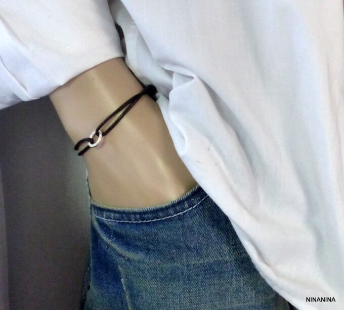 N2229e_Bracelet_homme_cordon_cuir_anneau_plaque_argent