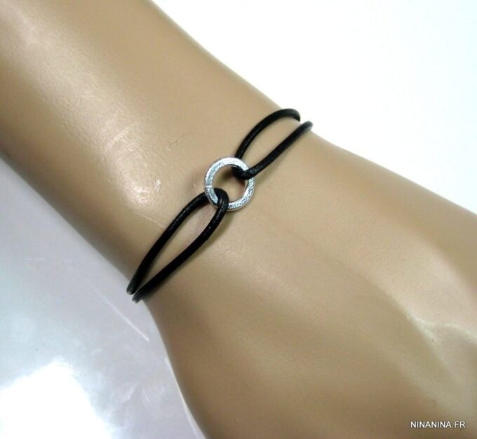 N2230tere_bracelet_cordon_cuir_anneau_plaque_argent