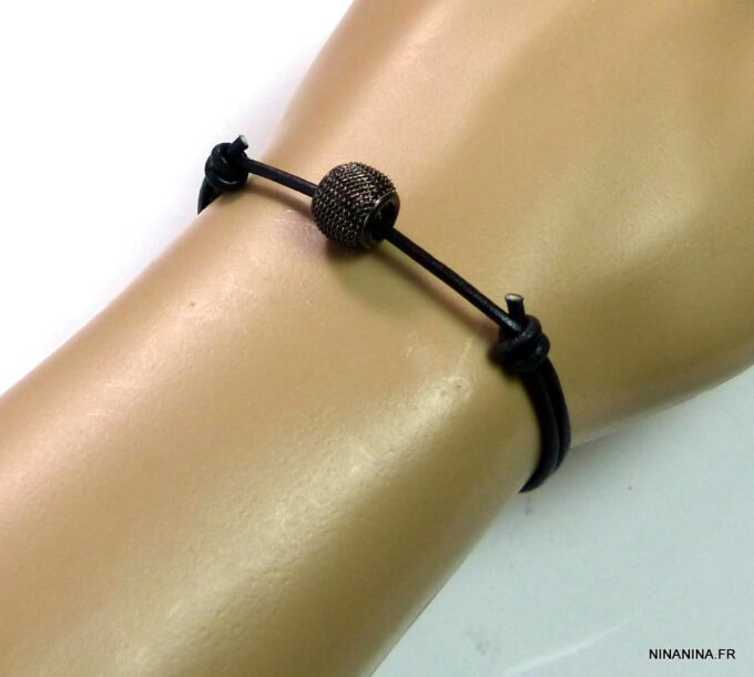 N2266tere_bracelet_cordon_cuir_perle_resille_noire