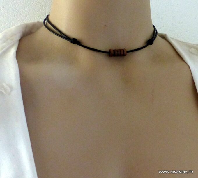 N2280A_Collier_homme_cordon_cuir_rondelles_de_bois_-_Bijoux_Colliers_en_ligne_NINANINA-1