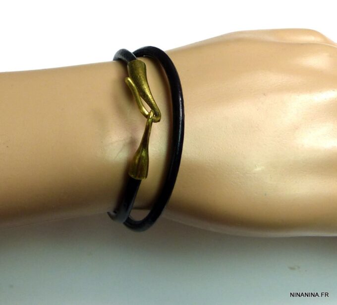 N2285tera_bracelet_cuir_et_fermoir_crochet_metal_bronze