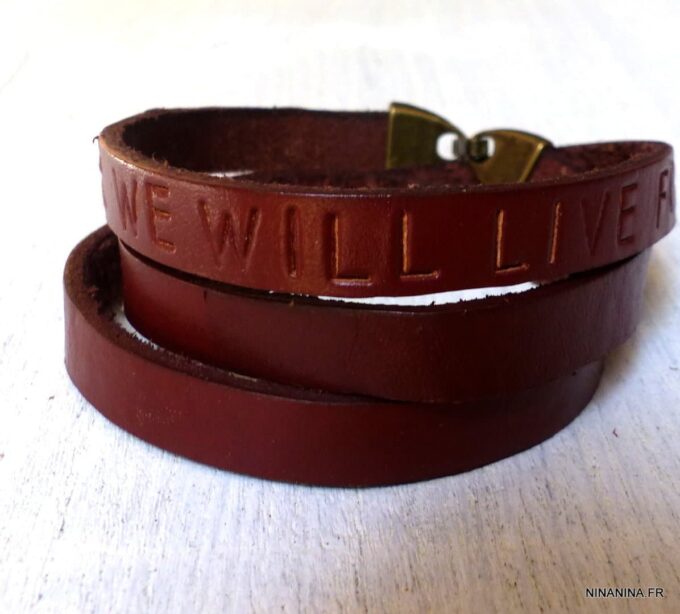 N2304e_Bracelet_personnalise_cuir_3_tours_et_metal_argente_-_Bijoux_Bracelets_en_ligne_Ninanina
