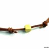 N2308tera_collier_cordon_cuir_perle_carree_bois