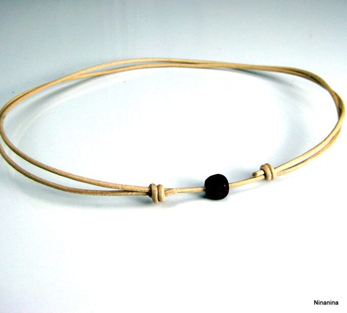 N2308terc_colier_cordon_cuir_et_perle_bois