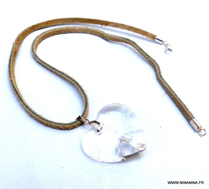 N2315g_Collier_cordon_daim_argent_massif_gros_coeur_swarovski_-_Bijoux_Colliers_boheme_en_ligne_ninanina
