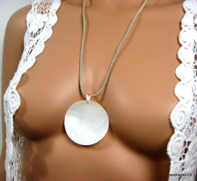 N2347terd_collier_cordon_daim_nacre_blanche