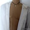 N2379d_Collier_homme_cordon_cuir_dent_de_tigre_nacre_-_Bijoux_Colliers_en_ligne_Ninanina