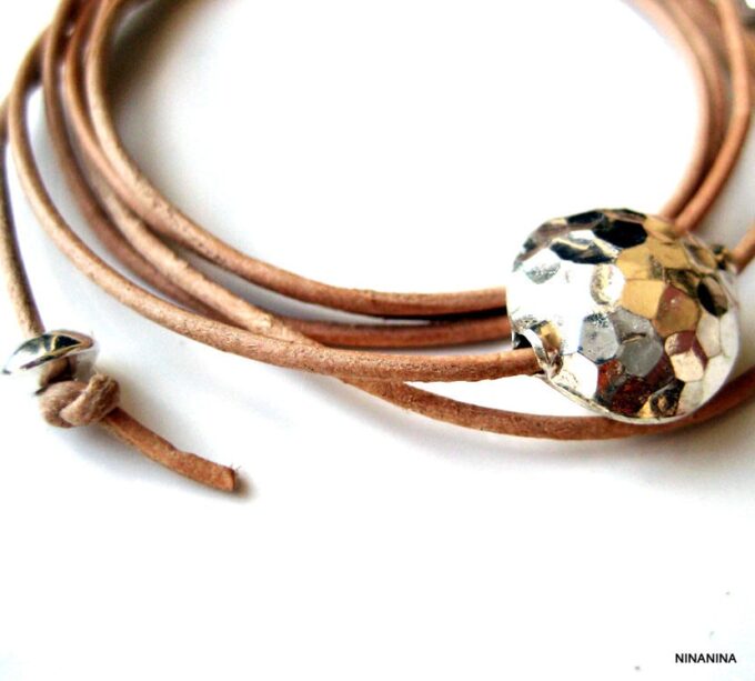 N2391b_bracelet_cordon_cuir_et_perle_argent_massif_martele