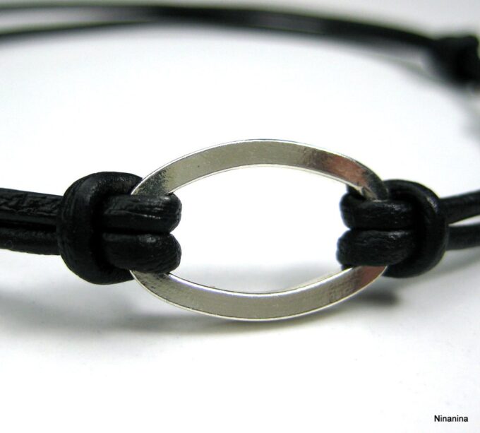 N2410tera_bracelet_cordon_cuir_et_anneau_ovale_argent