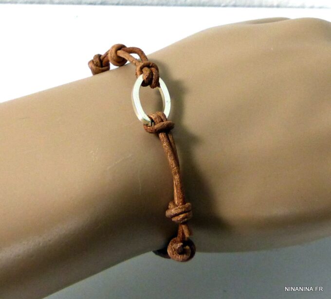 N2410tere_bracelet_cordon_cuir_anneau_plaque_argent