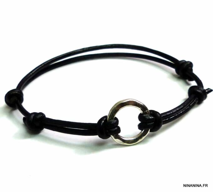 N2453terc_Bracelet_cordon_cuir_anneau_argent_massif_martele